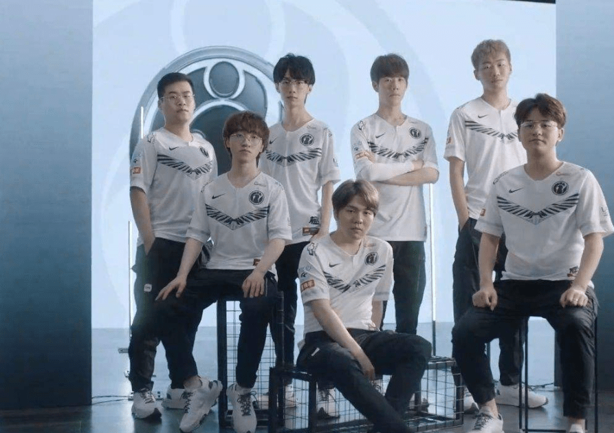 格伊在过去 格伊在过去