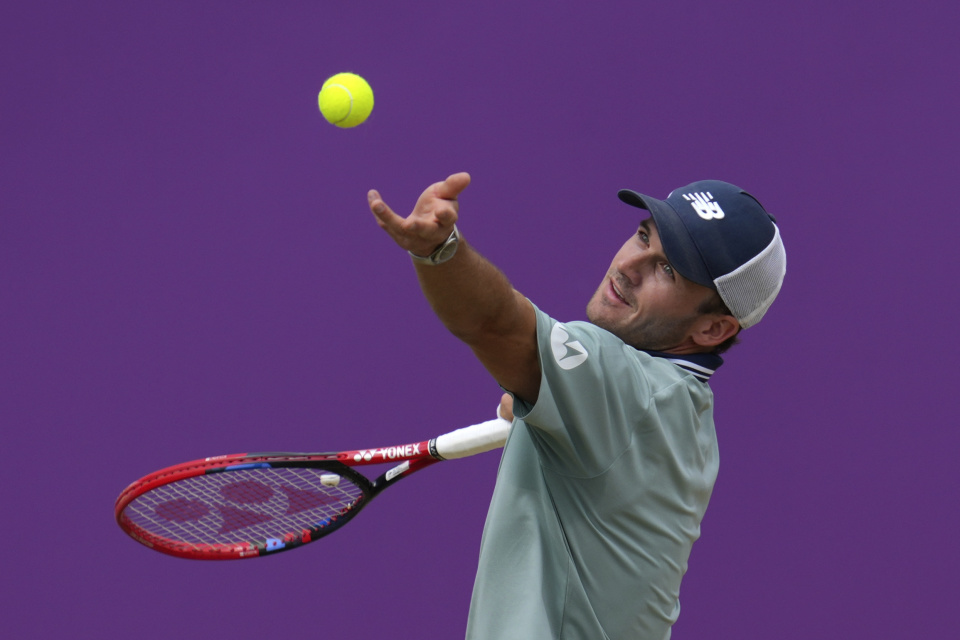 他能否更进 他能否更进